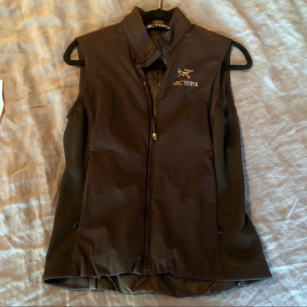 Arc’teryx black vest, small